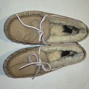 UGG Womens Dakota Suede Leather Slip On Comfort Slipper Moccasin Shoes Size 8
